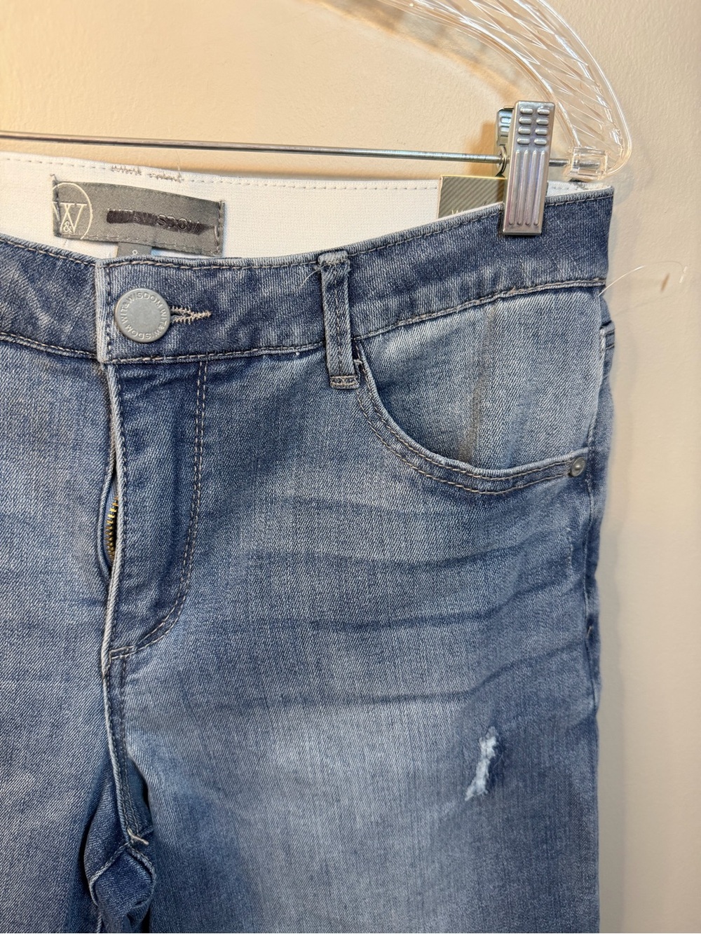 Wit & Wisdom Absolution Denim Shorts - Picture 2 of 6